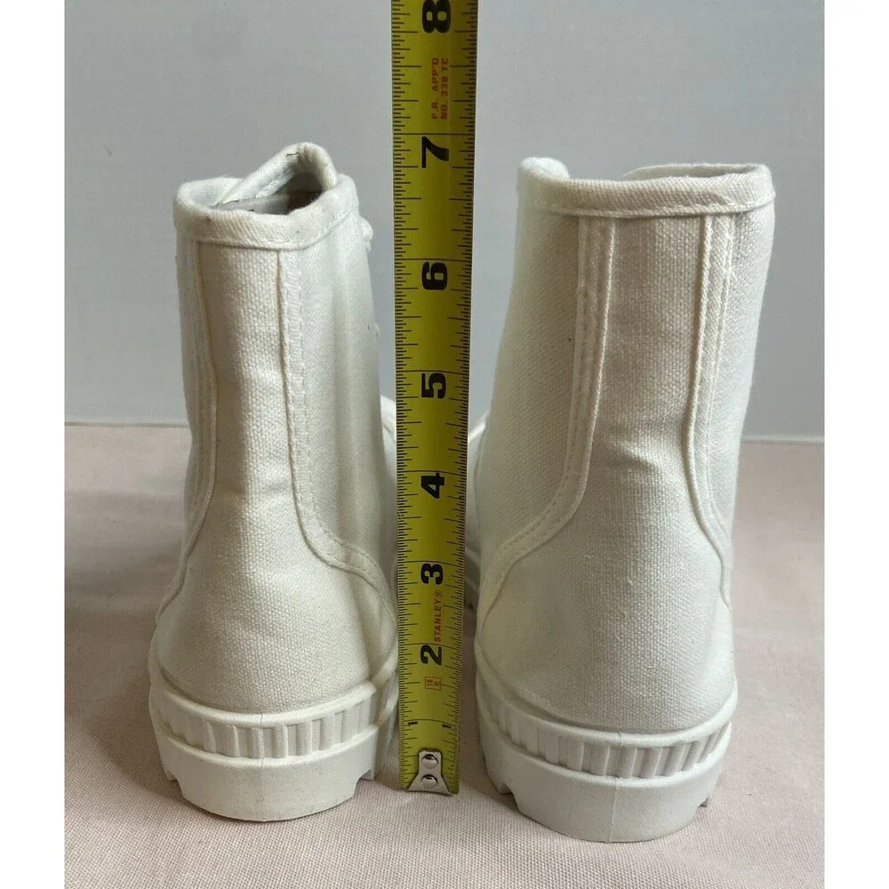 NWT Women's SO Dragonfruit Ankle Boots White Size 9.5 Med